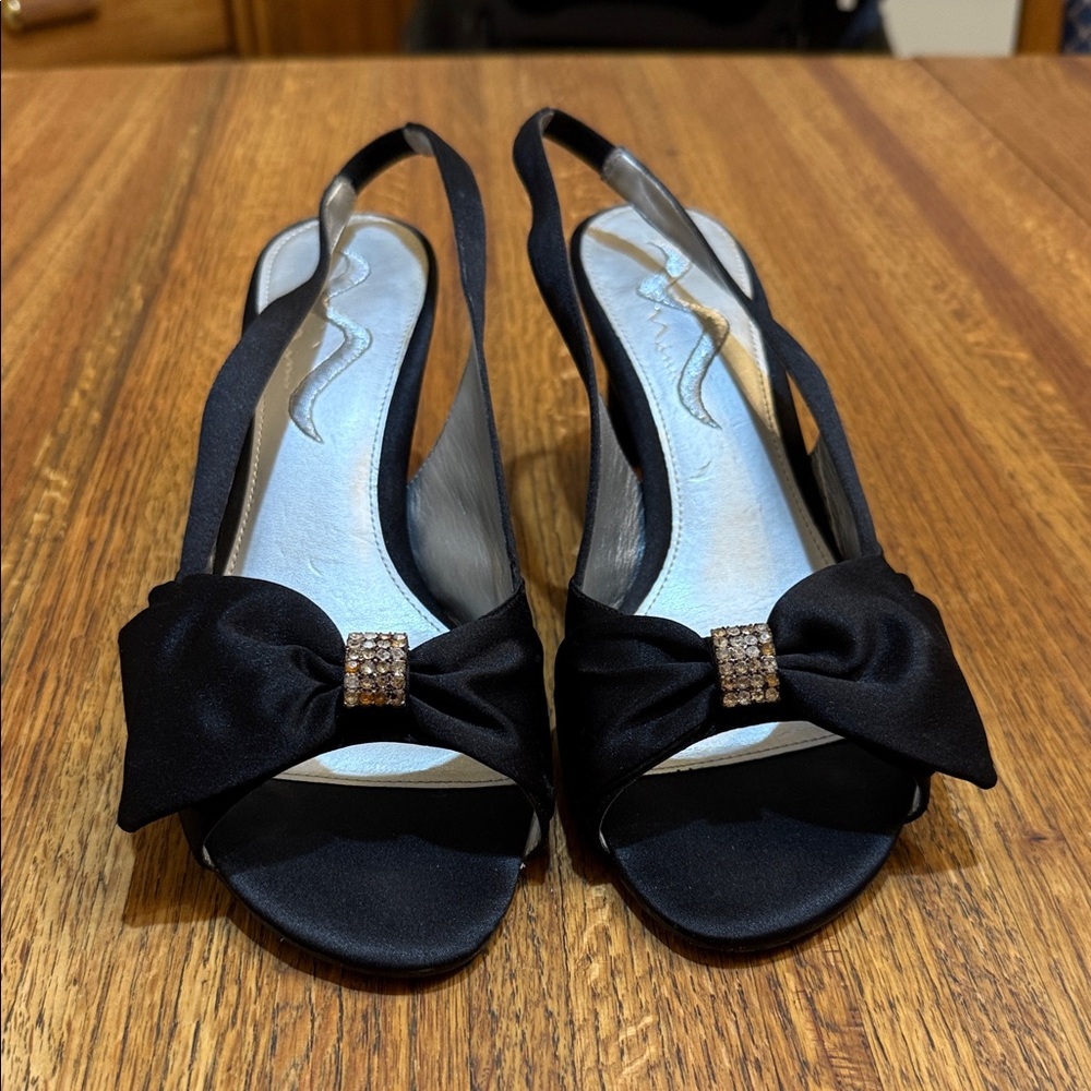 Nina Elegant Black Satin Slingback Heels, Sz 10